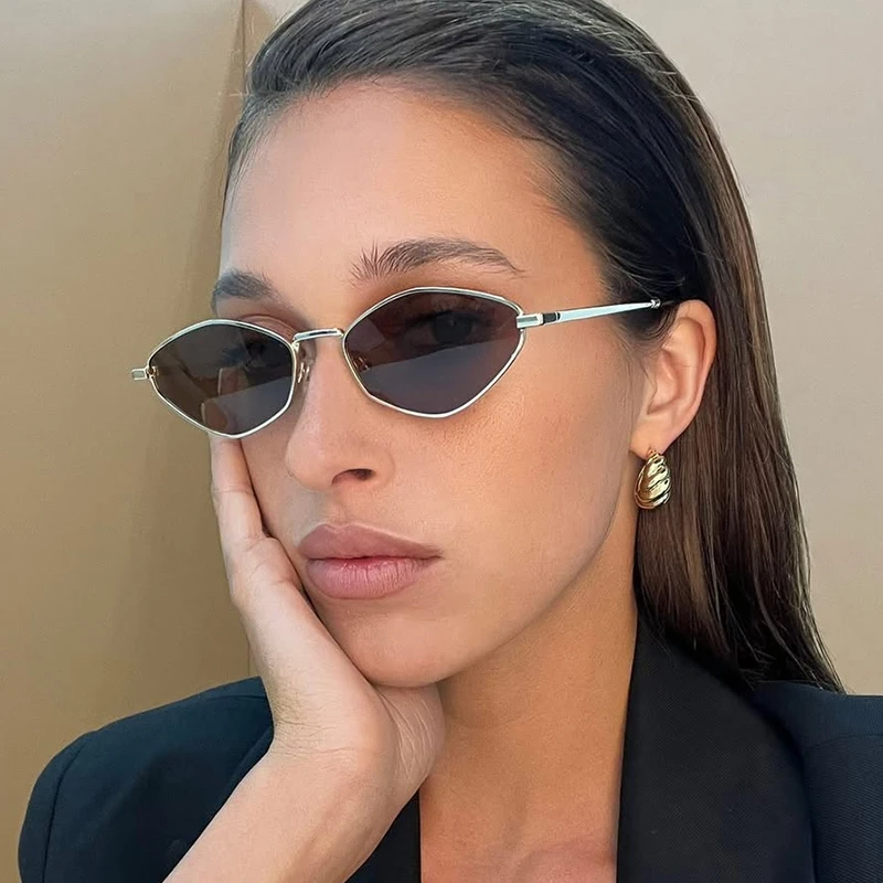 أزياء صغيرة مضلع النظارات الشمسية النساء الفاخرة العلامة التجارية Steampunk إطار معدني نظارات شمسية السيدات محب مثير عين القط النظارات