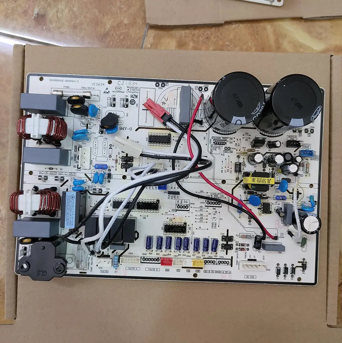 Nouveau panneau de climatisation 0011800241C, pièce