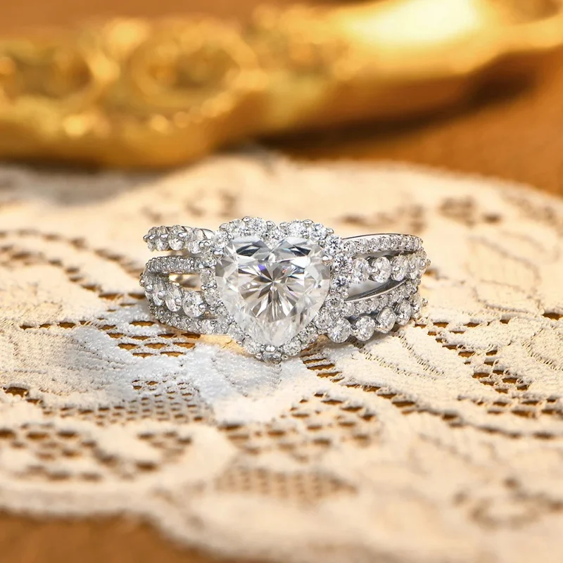 2026 Classic Model - 925 Silver Engraved Sparkling Large Heart-shaped Zirconia Ring - Perfect for Weekend Parties To Wear