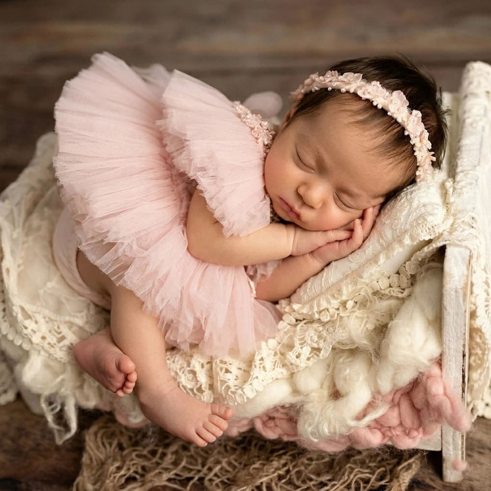 Newborn Photography Props Floral Cotton Romper Vintage Baby Outfit Infant Photoshoot Clothes Studio Posing Ruffle Bodysuit view 5