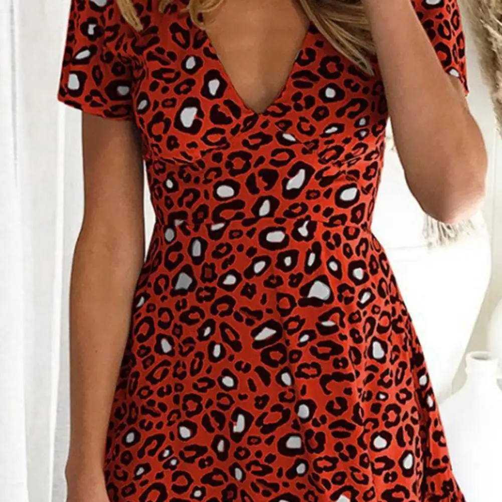 Mini vestido con estampado de leopardo para mujer, ropa bohemia de manga corta con cuello en V, vestido Sexy envolvente para Fiesta, Vestidos