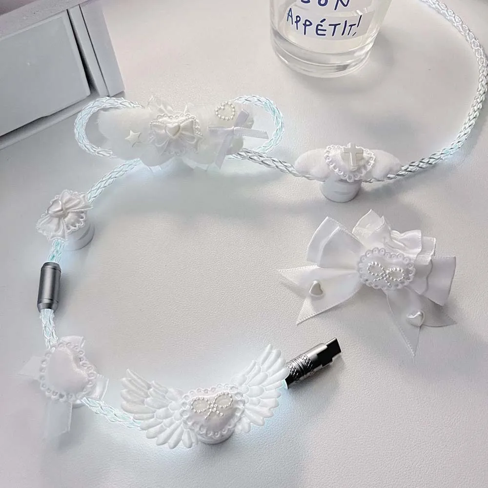 New 8K Avaitor Cable White Light 8k Return Rate Handmade Bow Tie USB 1.3m Type-C Magnetic Keyboard Cable Decorative Accessories