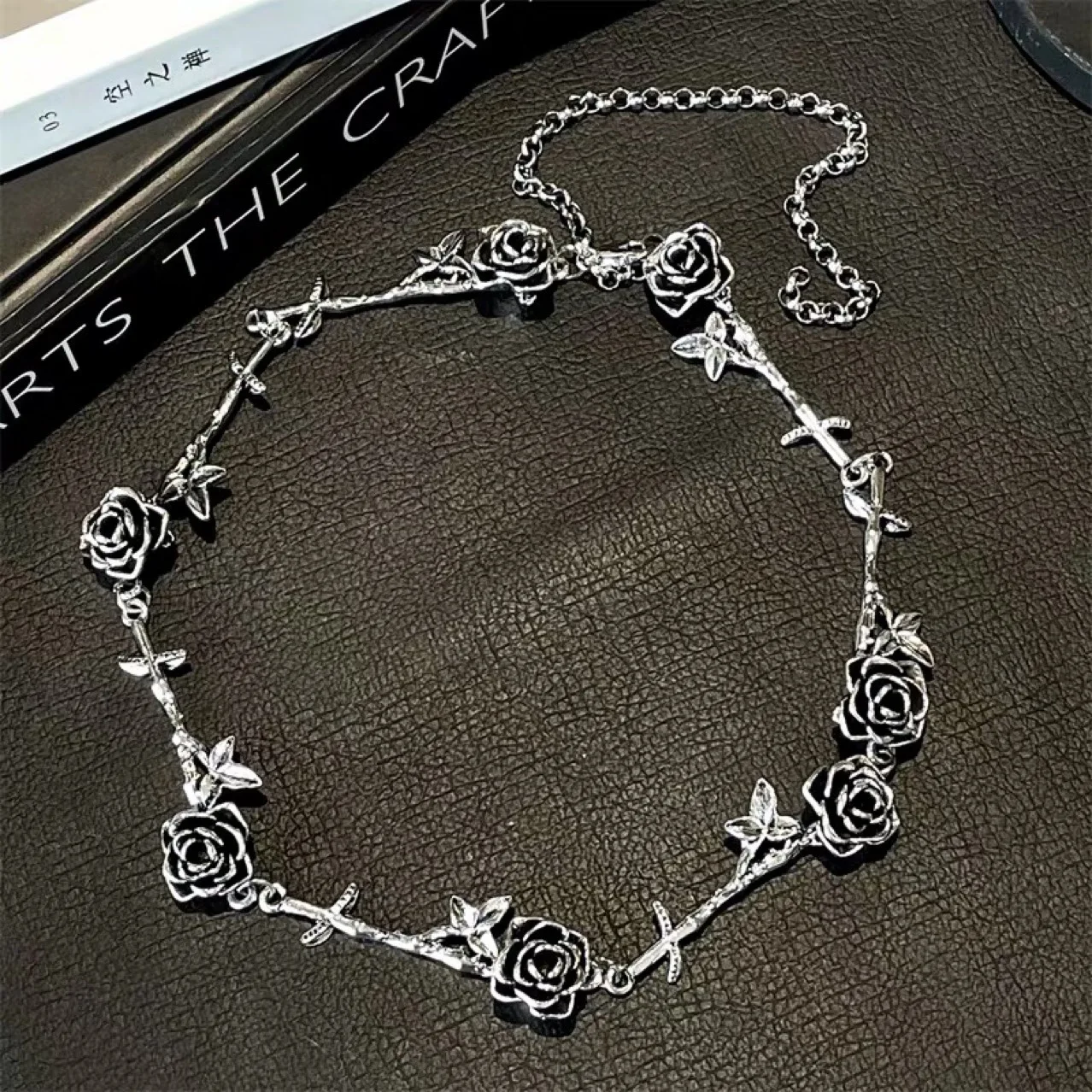 Gothic Rose Flower Thorns Choker for Woman Girls Fashion Hip Hop Punk Jewelry Accessories Elegant Rose Necklace Gifts for Her