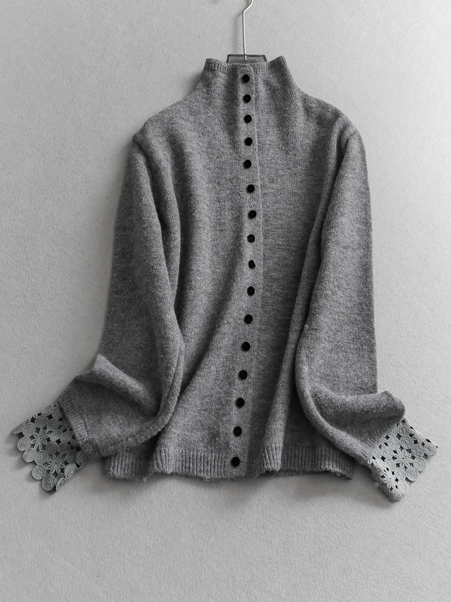 Colletto rialzato vintage con bottoni multipli Caldo maglione a maniche lunghe con fiore a gancio cavo alla moda Cardigan lavorato a maglia da donna