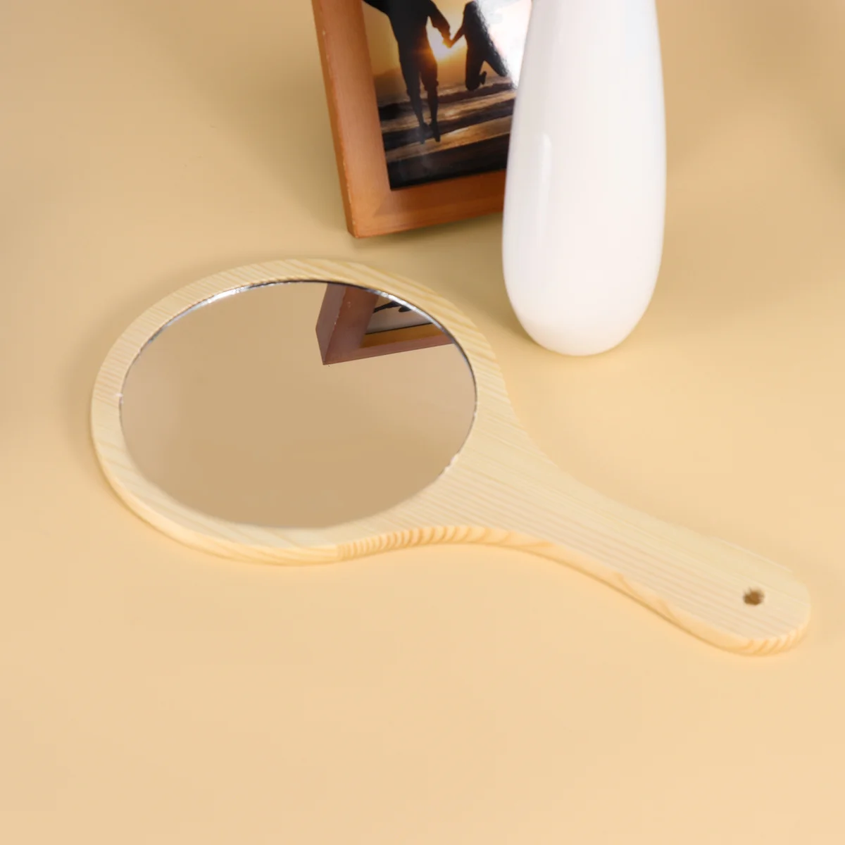 1 個木製ハンドル化粧鏡ハンドヘルド木製フレームミラー女性用大型クリアガラス壁掛け可能毎日