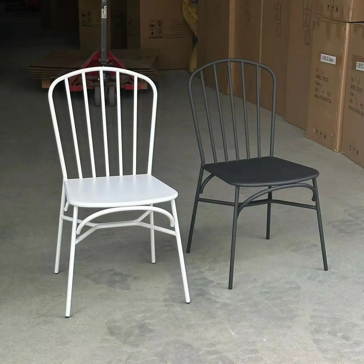 

Customizable Retro American Wrought Iron Chair