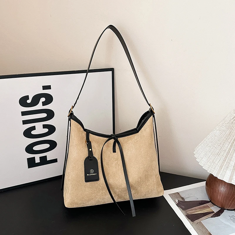 

Luxury Tote Messenger Purse Shopper Solid Color Commuter Bag Elegant Leather Classic Designer Paris Fashion Women