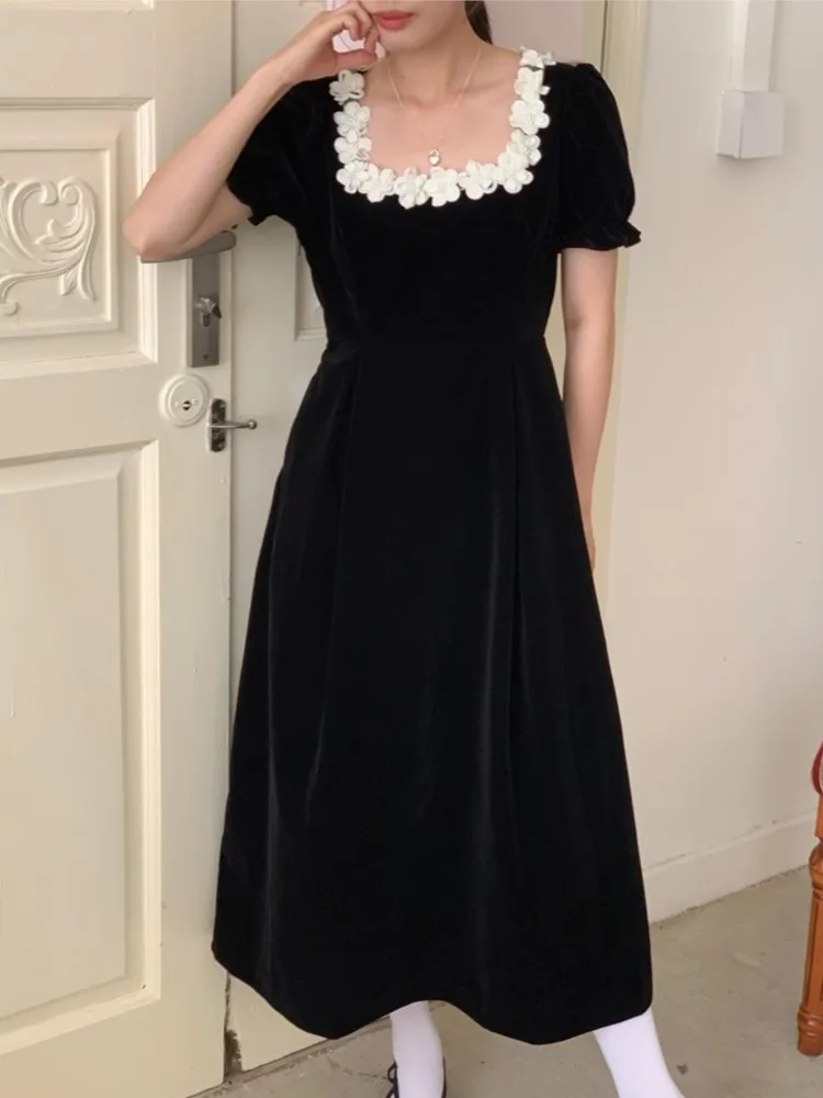 

Autumn French Vintage Black Velvet Midi Dresses for Women Puff Sleeves Square Collar A-line Korean Fashion Vestido Mujer New