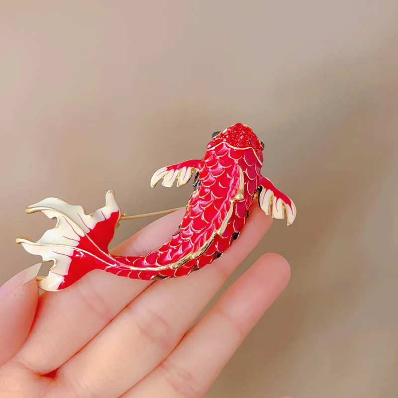 

Koi carp brooch, high-end enamel carp corsage, high-end retro brooch accessory