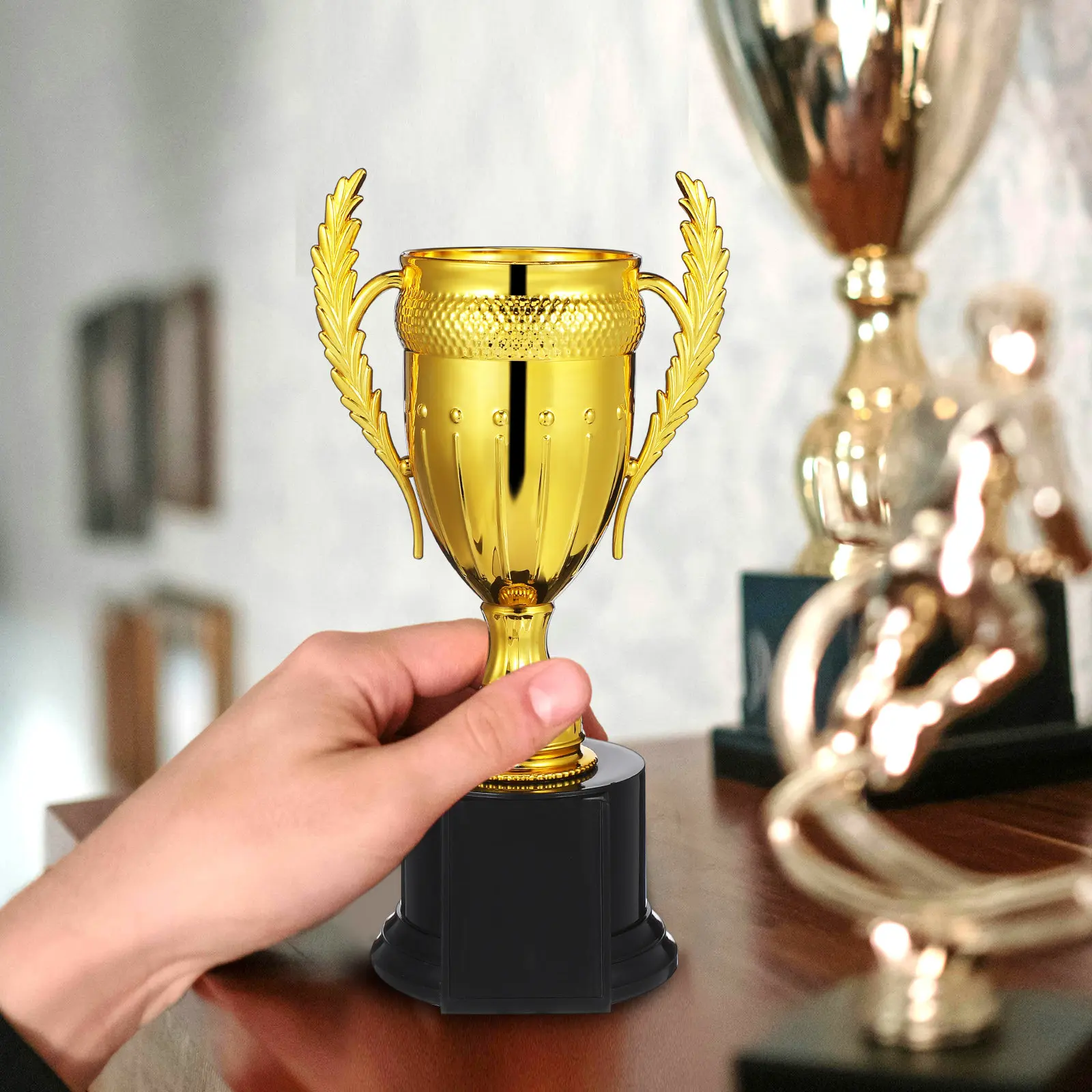Gold Trophy Cup Plastic Lightweight Portable Award Trophy for Party Games Sports Competition Winner Celebration Prize