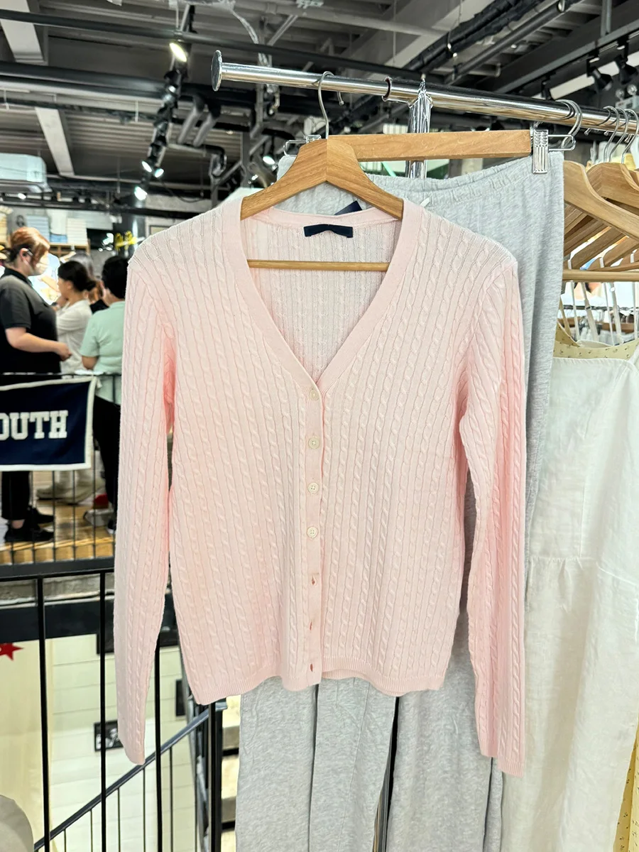 

Розовый милый кардиган с витым цветком, женский однобортный свитер с v-образным вырезом и длинными рукавами, повседневная вязаная верхняя одежда в консервативном стиле, новинка