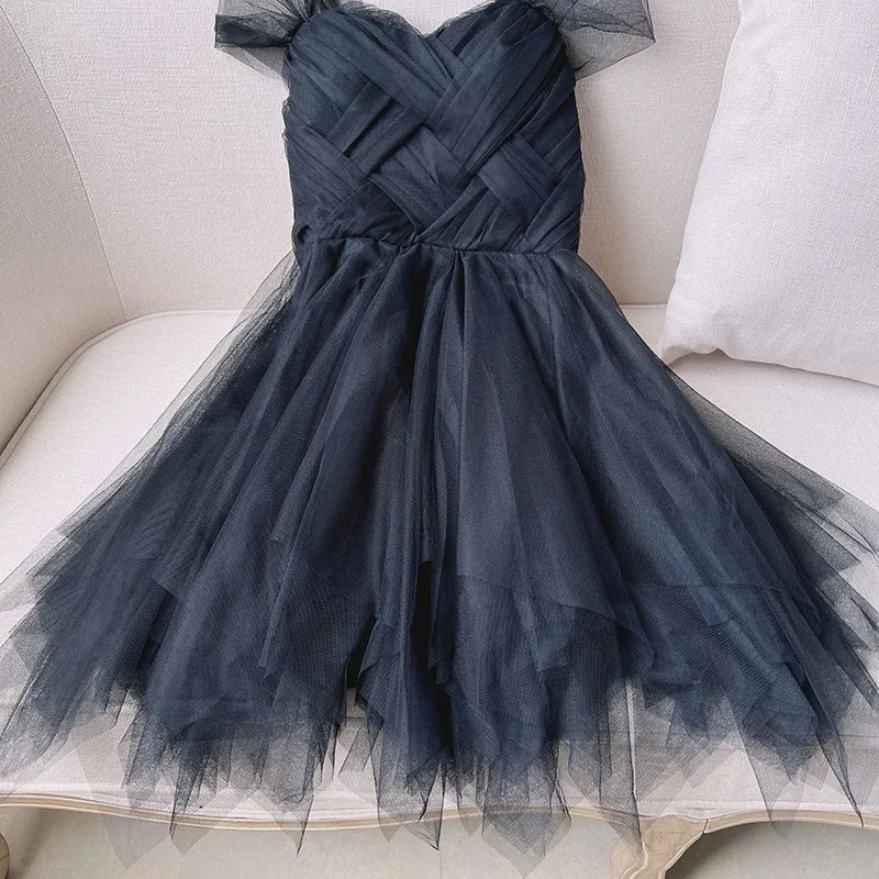 

2022 Tulle Khaki Bridesmaid Dresses Black Pink Criss-Cross Knee Length Ball Gown School Short Graduation Dress
