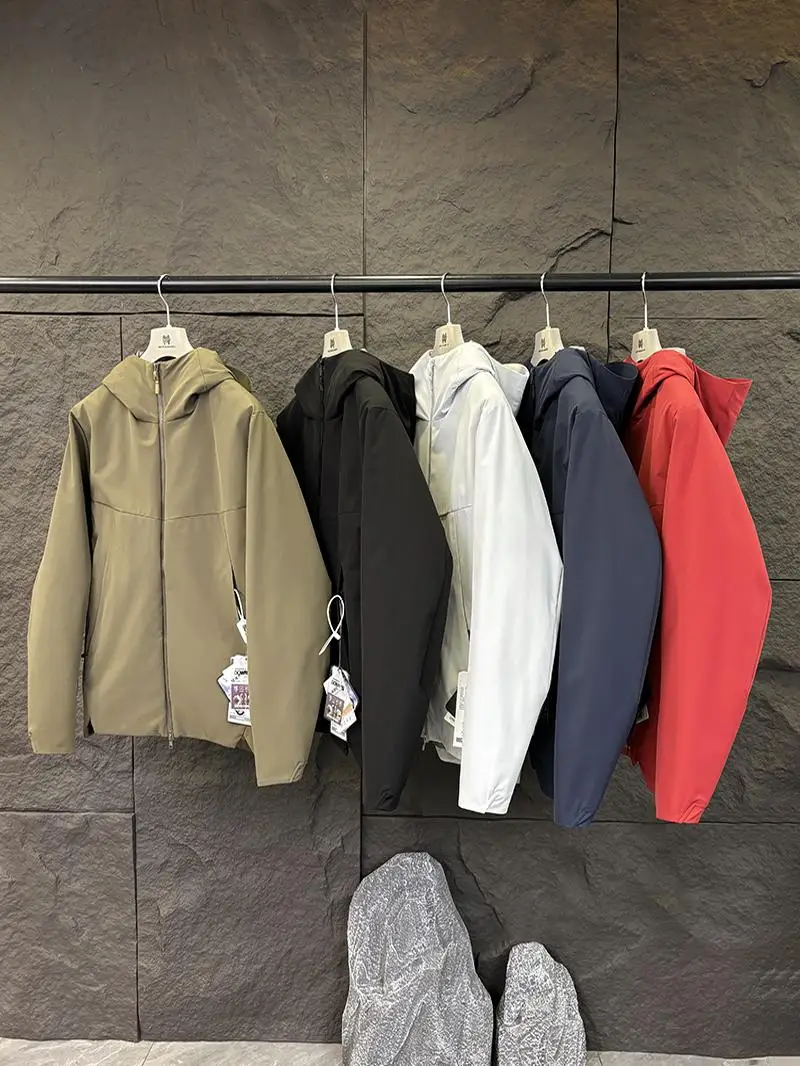 

Осенне-зимний новый мужской уличный городской функциональный повседневный трехзащитный теплый пуховик с капюшоном