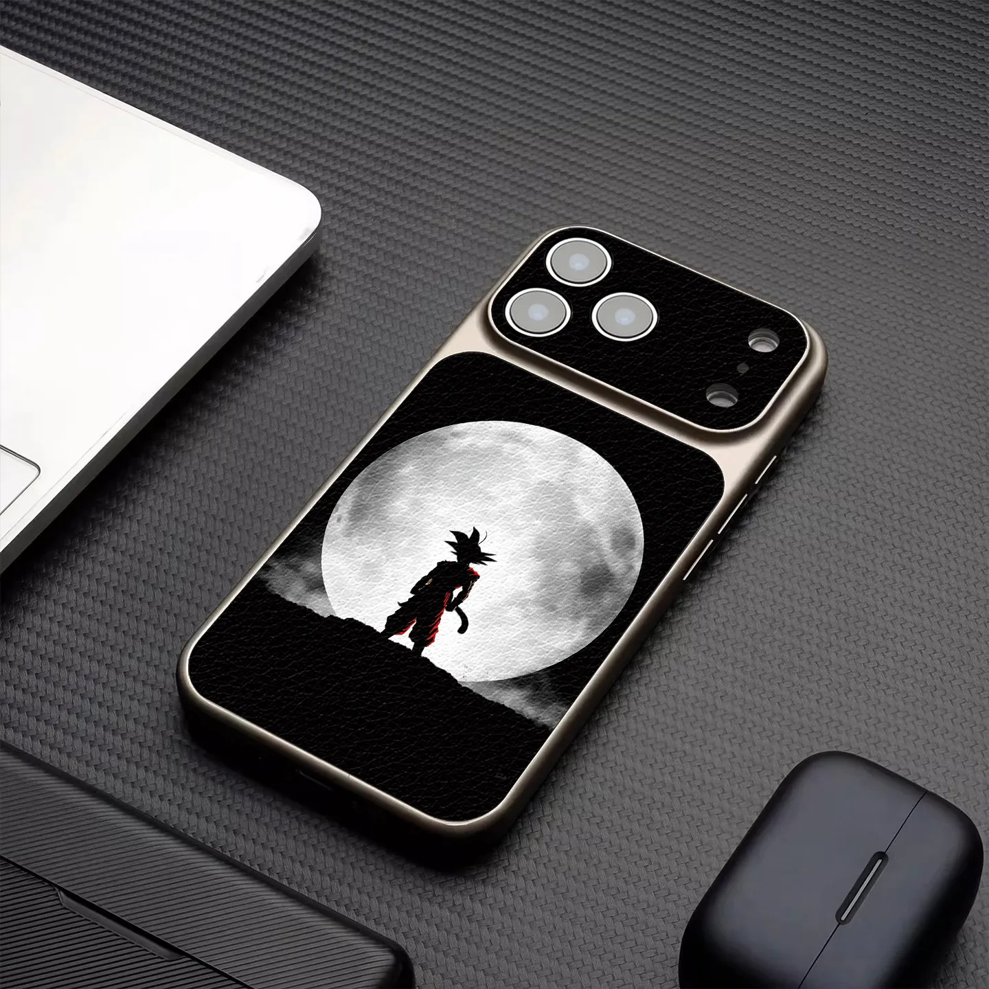 DragonBall anime peripherals Son Goku suitable for iPhone 17 16 15 14 13 12 11 Pro Max mobile phone protective case view 3