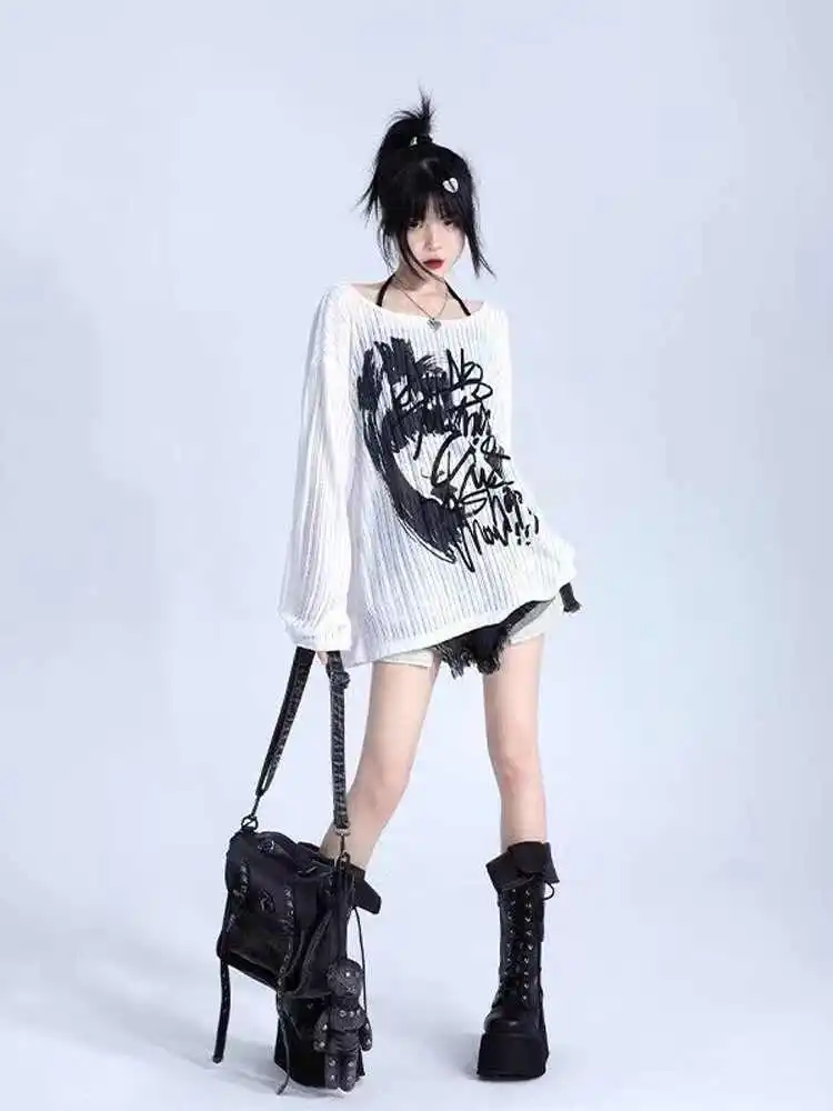 Loose Fit Graffiti Print Long Sleeve round Neck T-Shirt Ultra Thin Summer Top Comfortable Polyester Women's Korean Style Tee