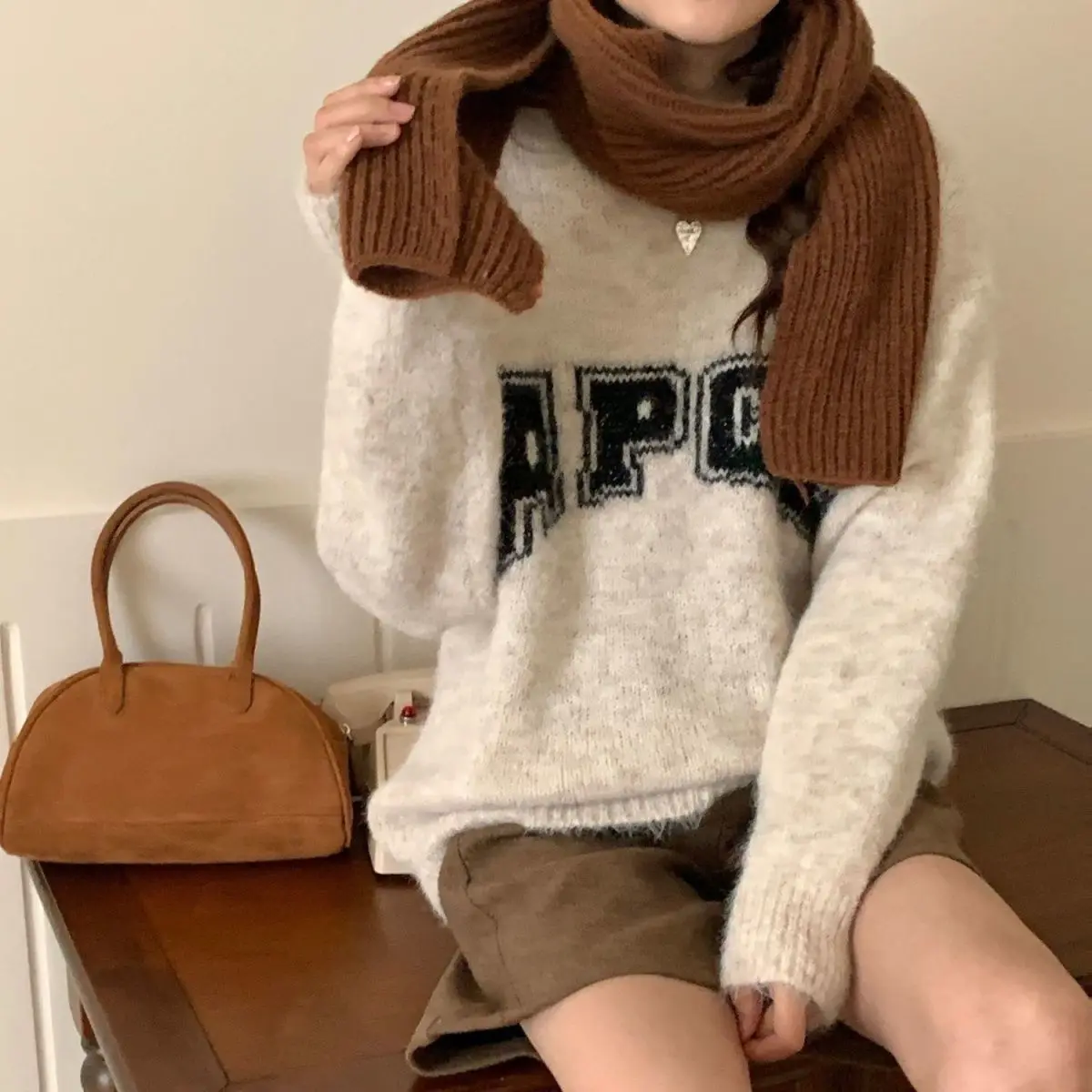 2024 New Ins Korean Loose Retro Lazy Letter Jacquard Round Neck Sweater Winter Ladies Y2LK Personalized Commuting Outer Top