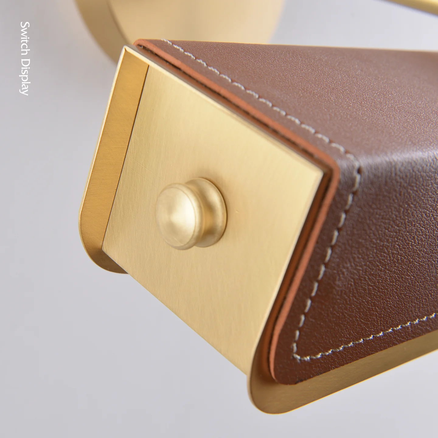 ضوء صورة نحاسي على الطراز الصيني، ضوء مرآة الحمام، مصباح جداري جلدي مصمم، مصباح جداري لغرفة النوم وغرفة المعيشة من النحاس