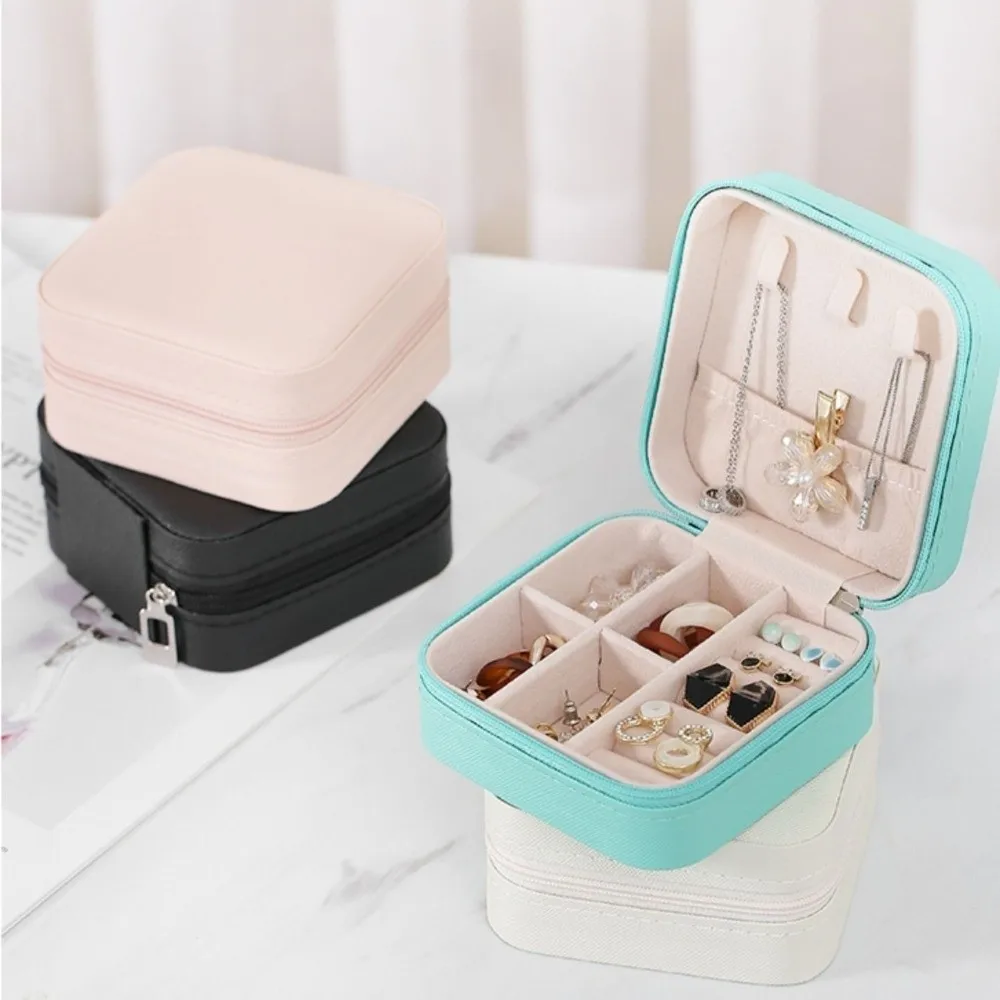 PU Leather Portable Jewelry Box Zipper Closure Button Closure Mini Jewelry Storage Compact Design Macaroon Style