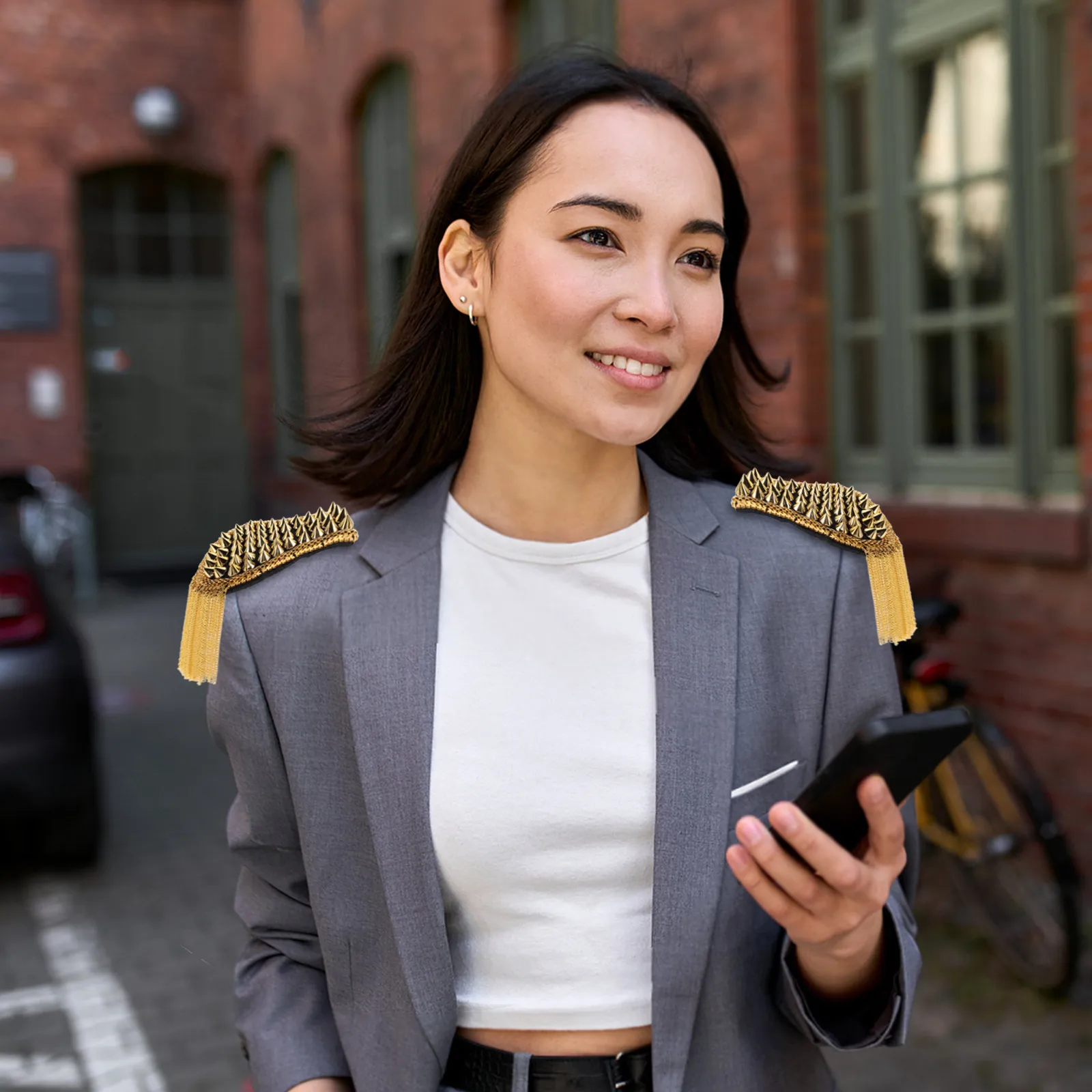 

2 шт. Модные наплечные погоны с заклепками, цепочками и металлической бахромой в стиле панк для костюмов, выступлений и вечеринок