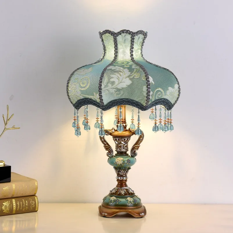 European bedside lamp warm desk lamp bedroom creative luxury American retro simple modern desk lamp