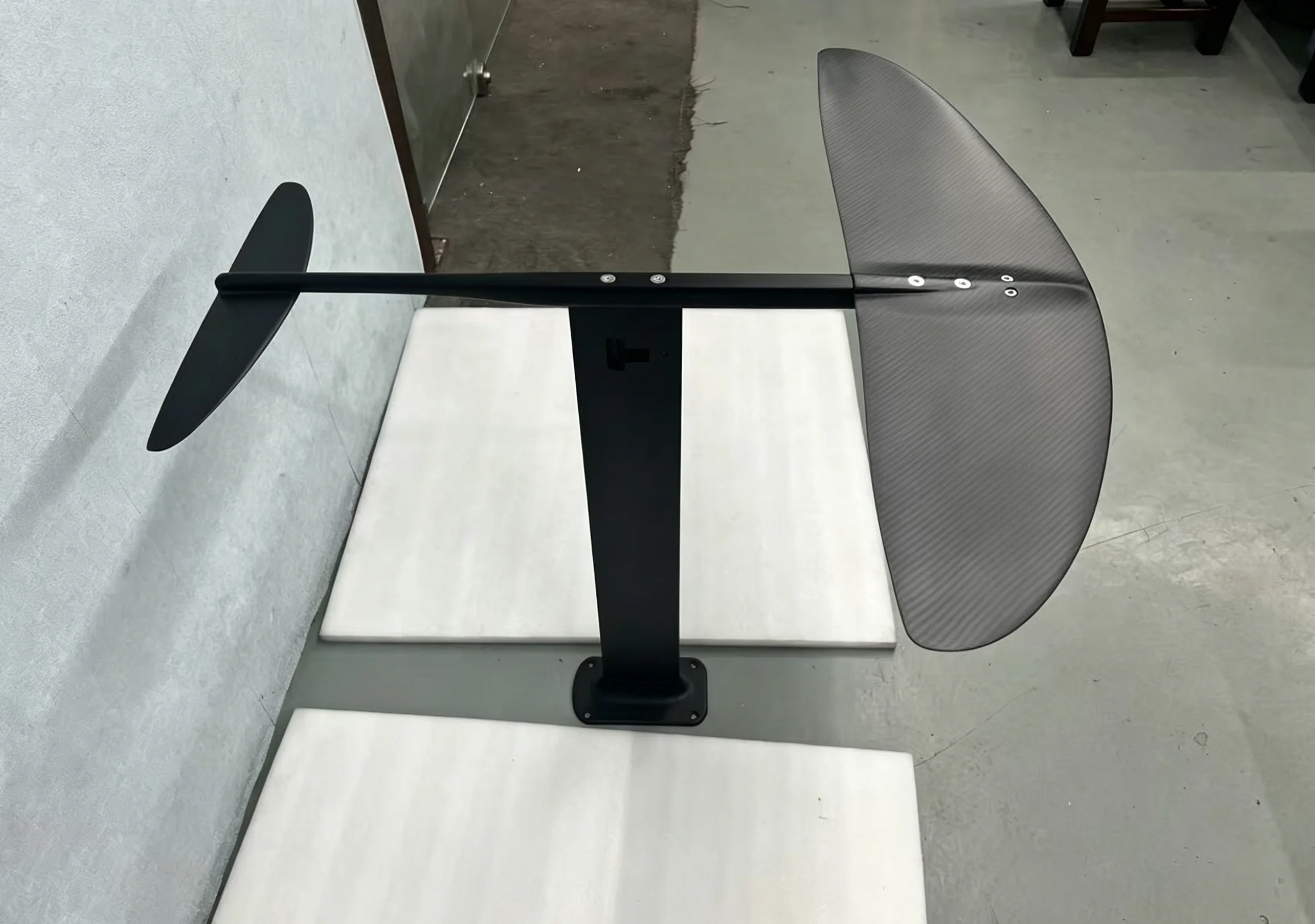 مجموعة هيدروفويل من ألياف الكر - مراجعة Efoil Board Foil Wing Carbon وسعره