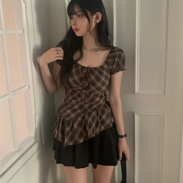 Spring Summer 2026 Chic Korean Style Plaid Uneven Hem Slimming Plaid Dress Shirt Short Sleeve Square Collar Bubble Sleeve