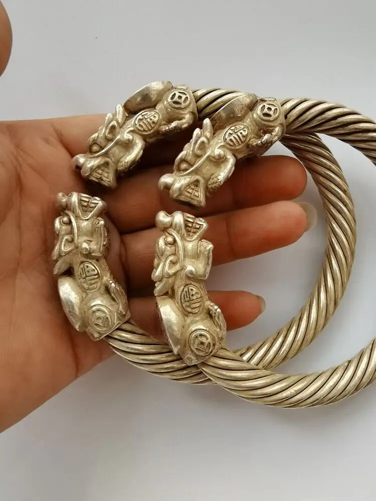 A Pair Old Chinese Tibet Silver Handcarved Dragon Head Wealth Lucky Bracelet