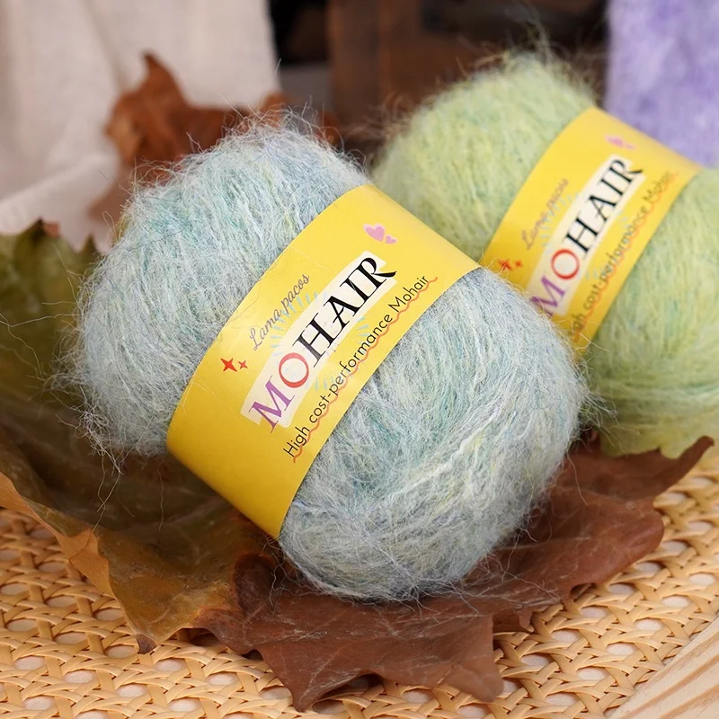 غزل الألبكة الموهير عالي الجودة، غزل ملون متعدد الألوان، خيوط كروشيه طويلة الشعر، مواد الحياكة اليدوية، تستخدم لحياكة البلوزات العصرية للرجال والنساء في الخريف والشتاء، والأوشحة، والقبعات، والإكسسوارات اليدوية، وما إلى ذلك كرات غزل، متوفرة بألوان متعددة، 10% موهير، 35% صوف، 55% أكريليك، 1 كيس = 10 قطع = 250 جرام