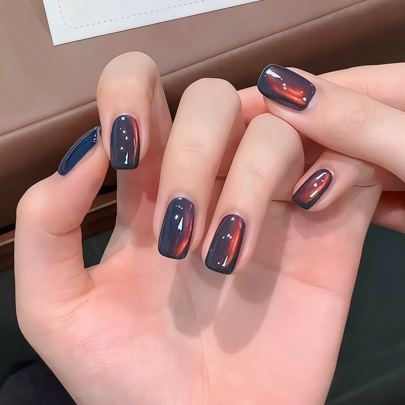 

MIANEL 10ML Summer Golden Sunset Cat Eye Glass Bead Nail Polish Gel Gradient Satin Delicate Red Nails Nail Art Use