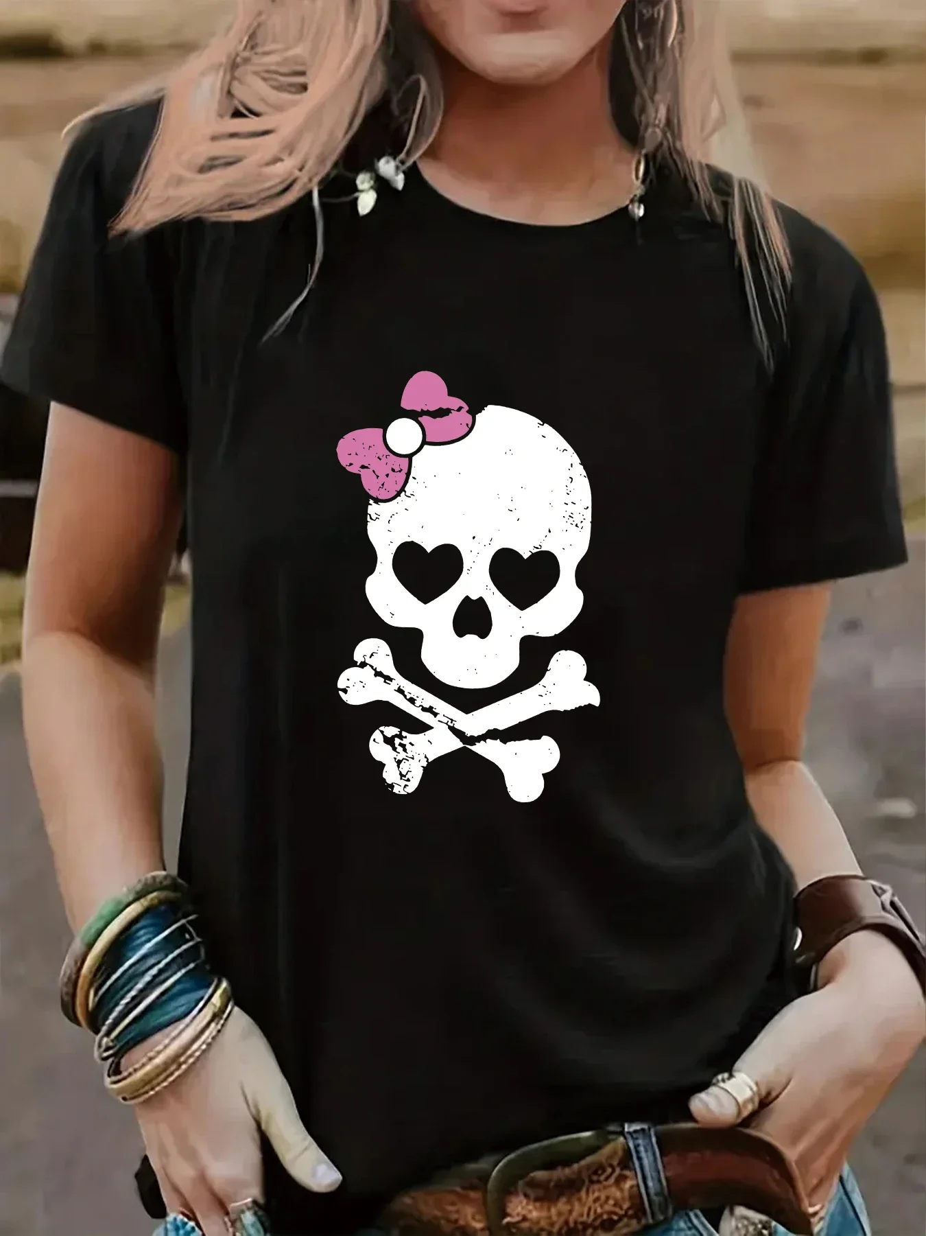 2025 Summer New Cute Skull Bone Pink Bow Kawaii Skulls Women Girls Adorable Premium T-Shirt Round Neck Short Sleeved Top