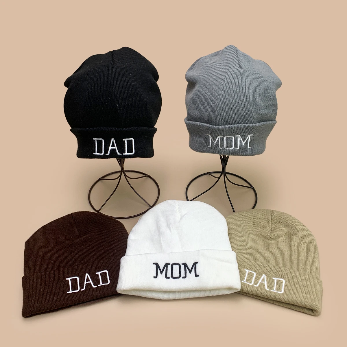 

Simple Personal Embroidered MOM DAD Letters Knitted Hats New Men Women Warm Outdoor Fashion Street Versatile Casual ins Beanies