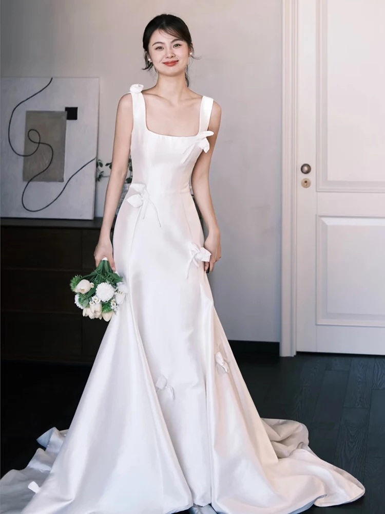 

Легкое свадебное платье с уникальным дизайном, простое, с шлейфом, в лесном стиле, из атласа, белое, с длинными рукавами, для свадьбы