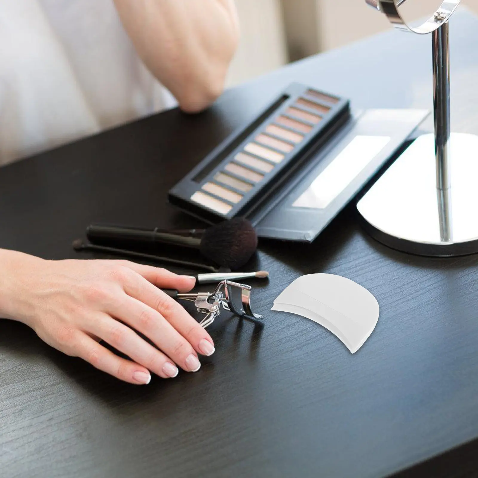 100 autocollants de maquillage pour les yeux, protections pour fards à paupières, bandes pour eye-liner, coussinets de protection pour cils, patchs pour application de maquillage sur les paupières