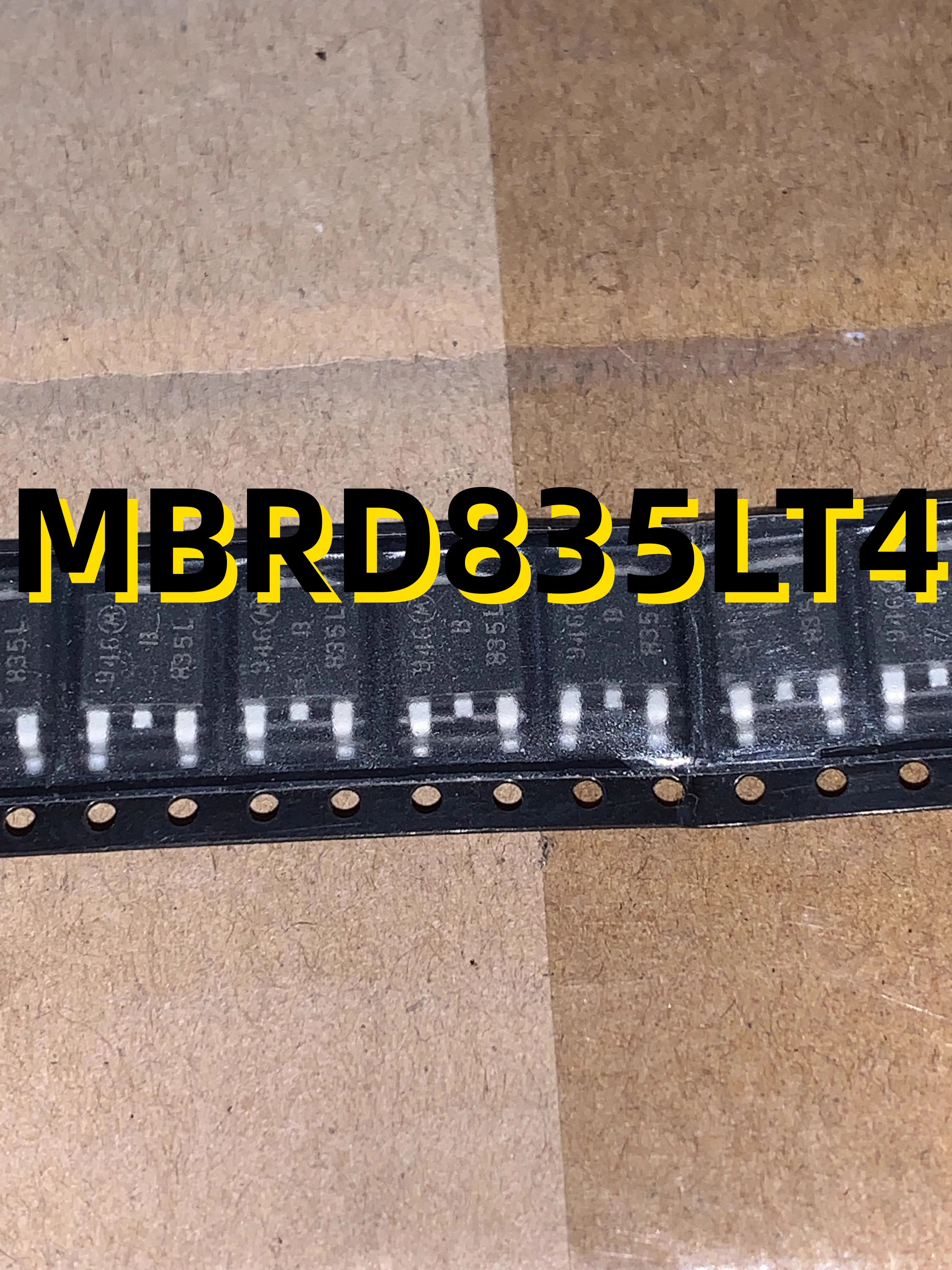 

10PCS MBRD835LT4 00+ SOT252