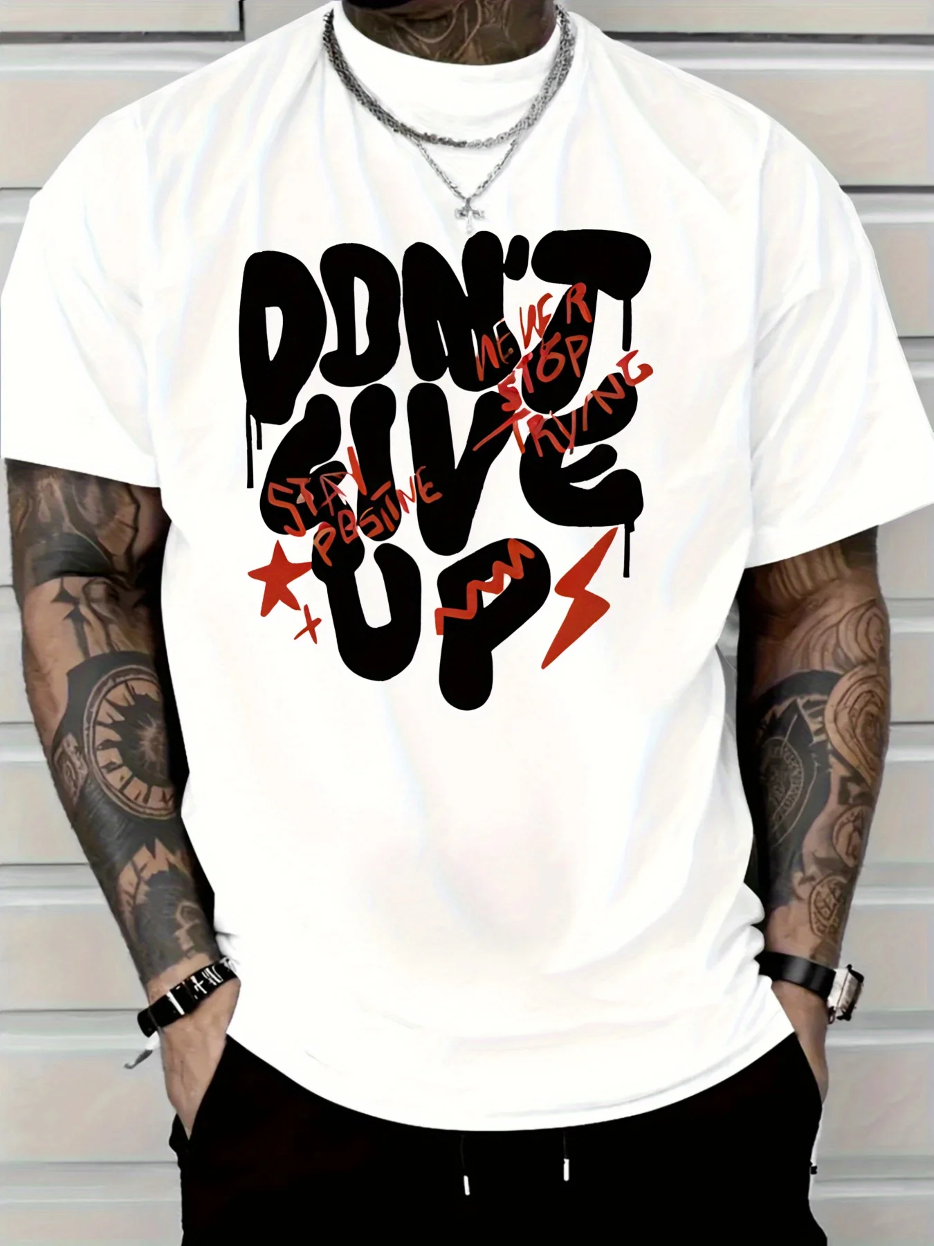 تي شيرت رجالي مطبوع عليه Don't Give Up مع مسامير البرق على شكل نجوم كاجوال بأكمام قصيرة تي شيرت مريح
