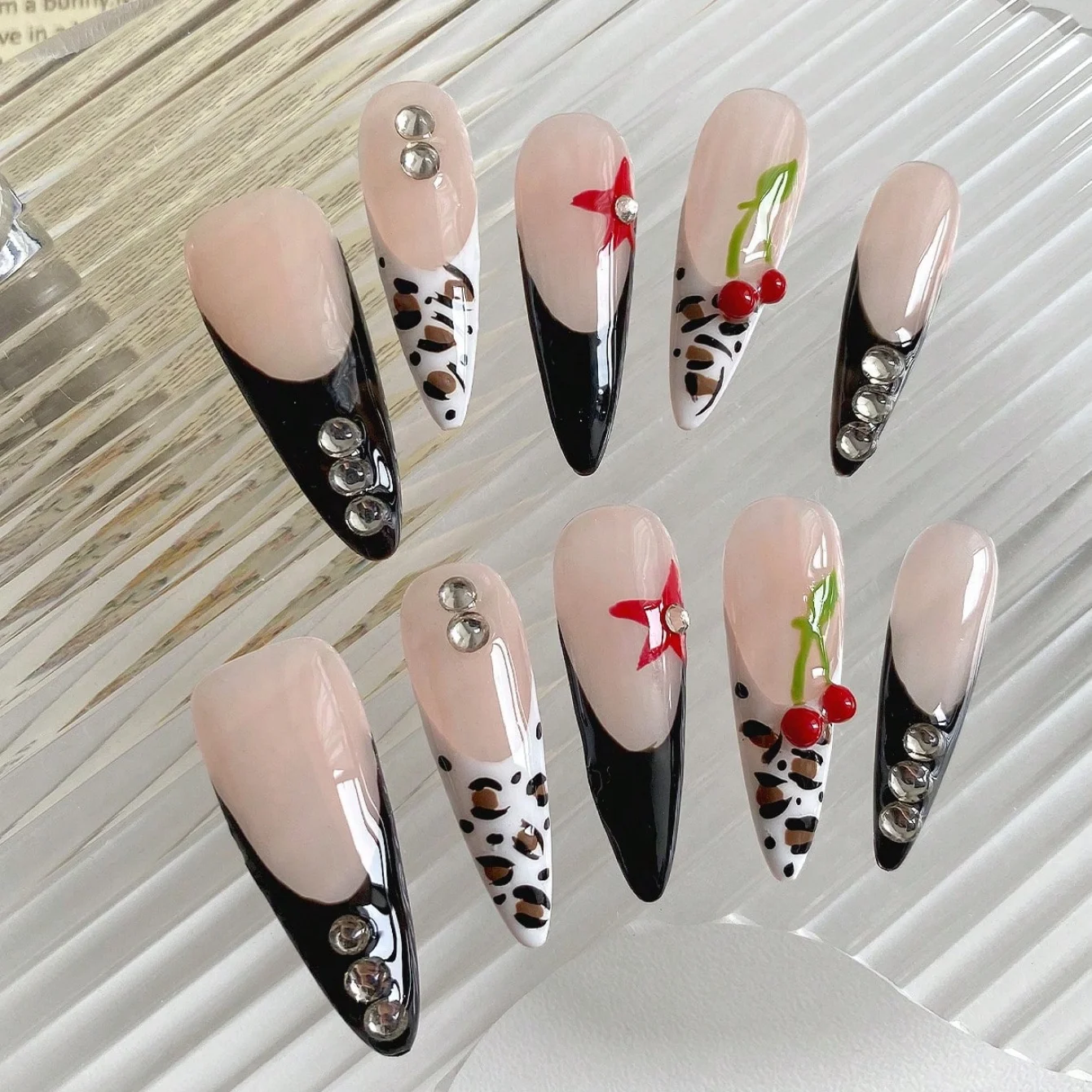 Nail Art Design - 10Pcs Stiletto Handmade Fake Nails Nude