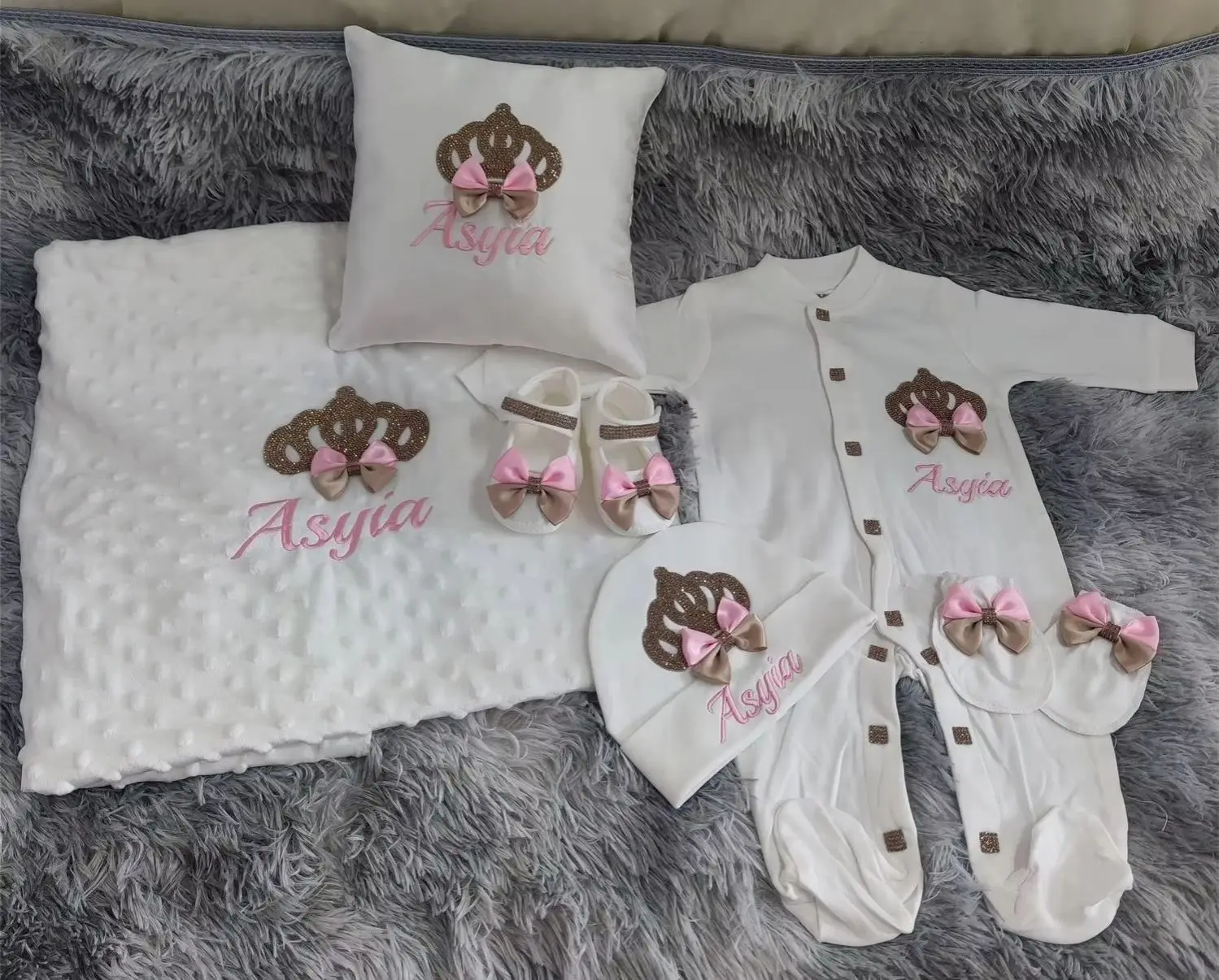 Elegant Cream Style Baby Girl 6Pcs Romper Set Crystal Crown Embroidery Custom Name Soft Skin Friendly Newborn Coming Home Outfit