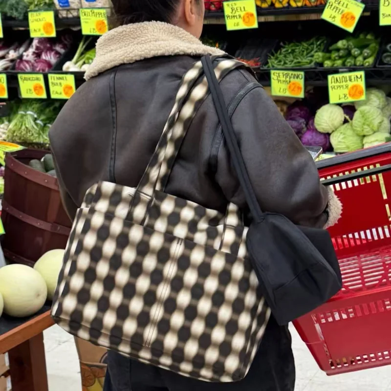 Large Capacity Nylon Tote Bag Checkered Leopard Print Multi Pocket Design Shoulder Bag Foldable Duffel Bag Travel Handbag