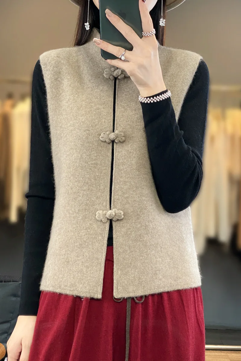 Spring and Autumn New 100% Pure Wool Knitted Vintage Pan Button Cardigan Women's Sleeveless Standing Neck Kam Shoulder