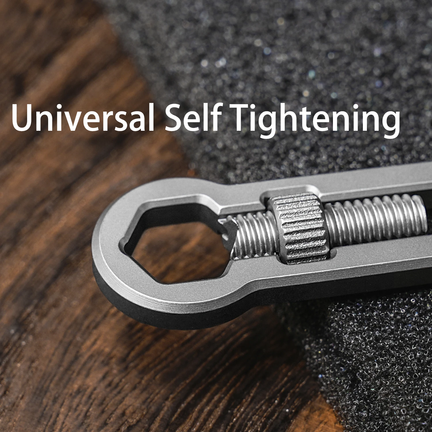 Small Scale Self Tightening Wrench Titanium Alloy Multifunctional Portable Outdoor Camping EDC Silver Pry Bar