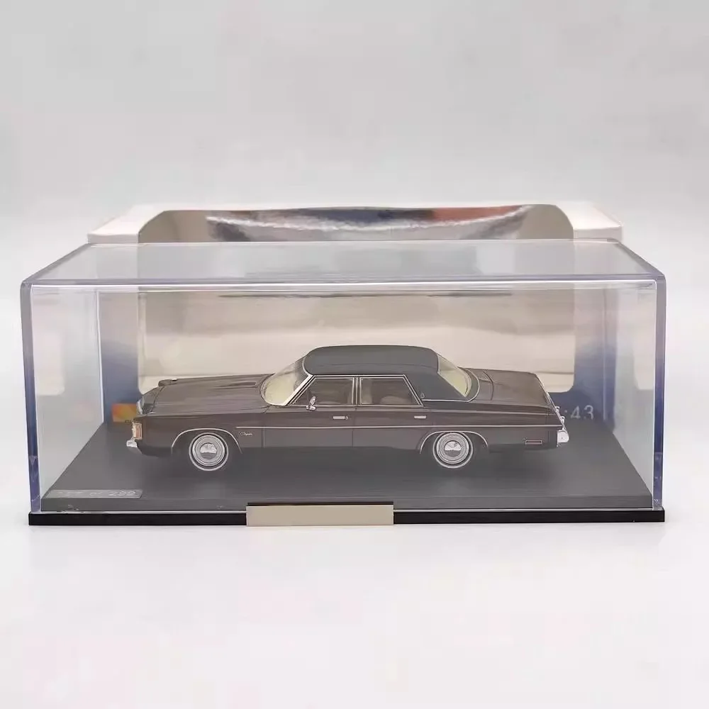 GLM 1/43 Scale Chrysler Newport 1974 Resin Car Model Out of Stock Finished Simulation Collection Vehicle Model Gift Toy