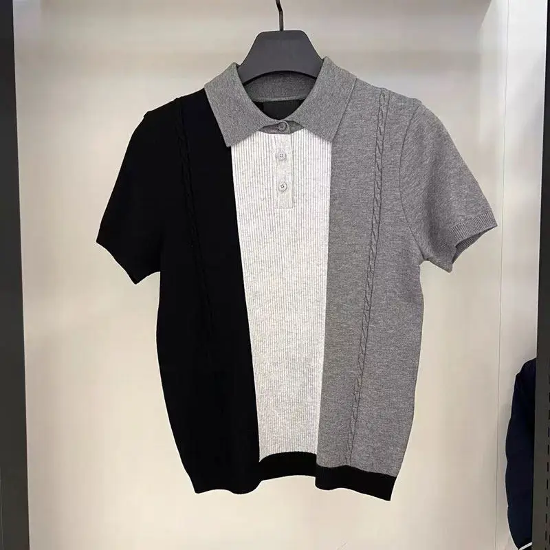 

Женская одежда для гольфа: Новинка лета 2026 года – дышащая легкая трикотажная футболка с воротником и коротким рукавом для активного отдыха на природе