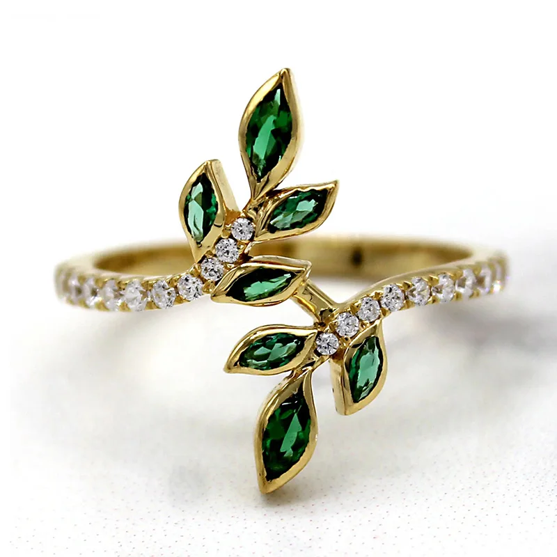 Huitan Fashion Leaf Design Finger Ring Lady Daily Wearable Jewelry with Dazzling Zirconia Stylish Women Engagement Ceremony Gift