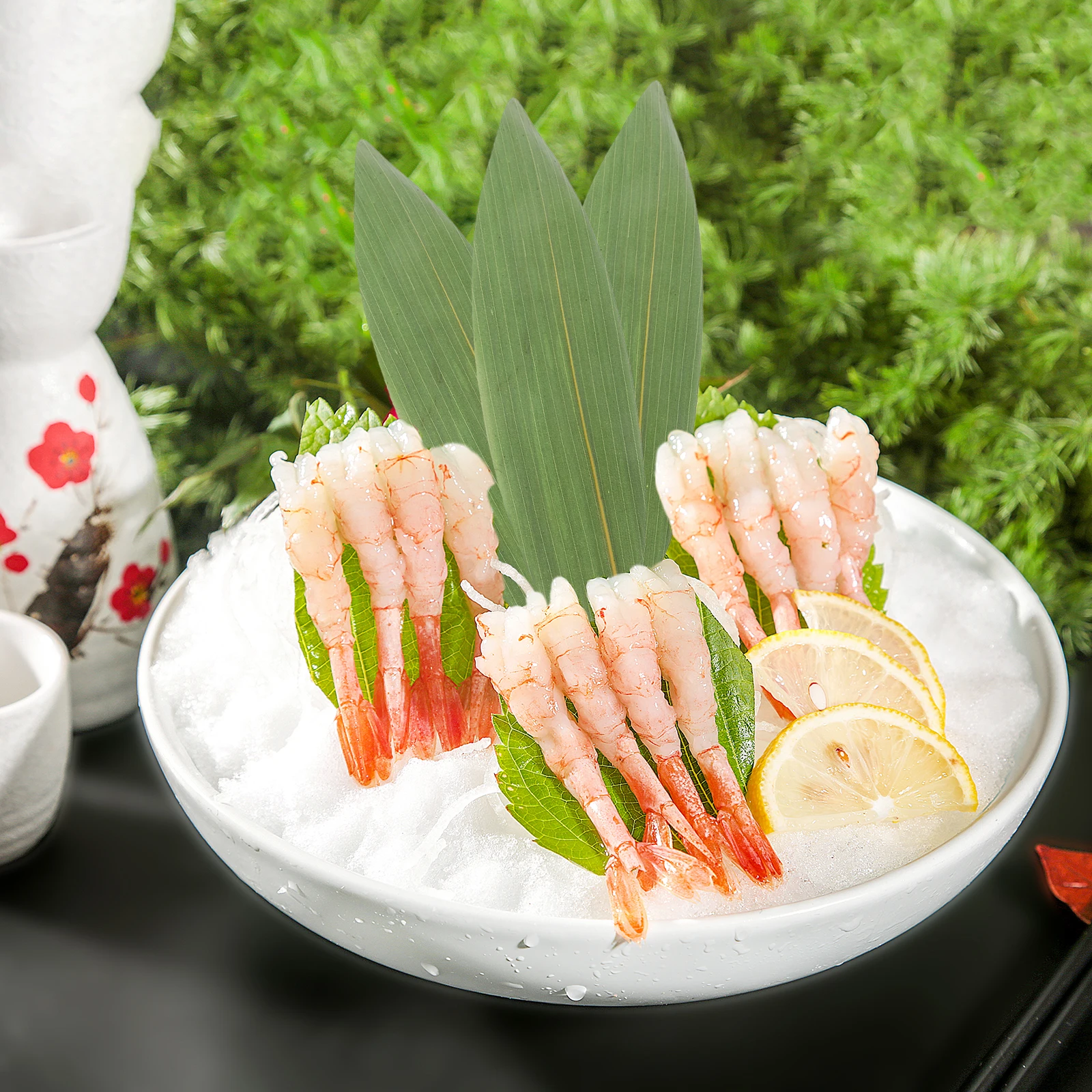 

100 Pcs for Sushi Bamboo Leaves Sashimi Sushi Bamboo Leaves Ornament Decoration Japanese Food Mat Kitchen Table Decorations