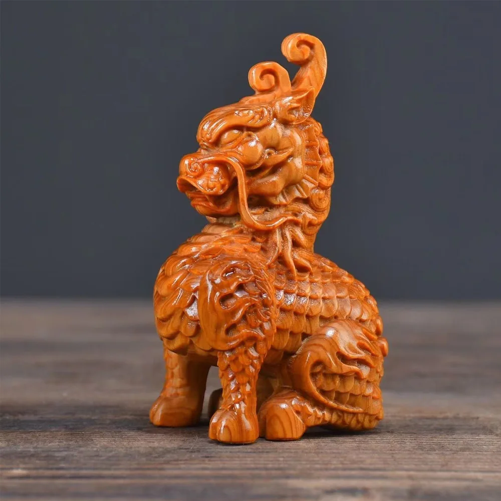 Hand‑Carved Kylin Figurine Solid Wood Hand Piece, Ancient Chinese Mythical Beast Statue Pocket Worry Craft Home Desktop Ornament