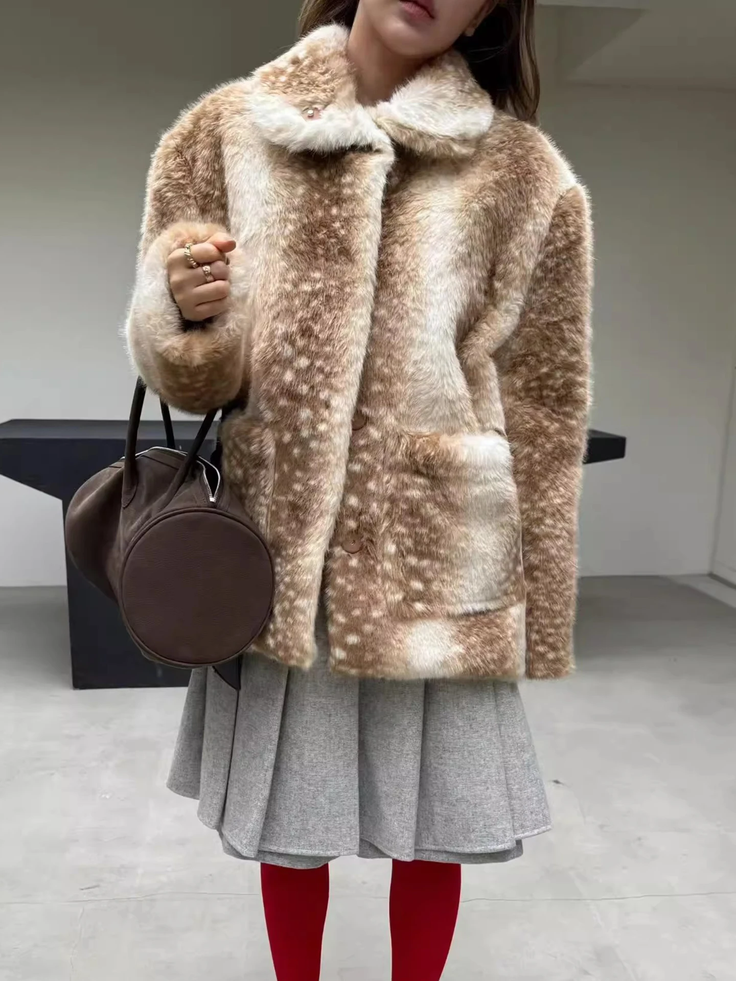 Clothland Women Vintage Animal Pattern Fur Coat Long Sleeve Single Breasted Pocket Female Thick Winter Jacket Mujer CB255