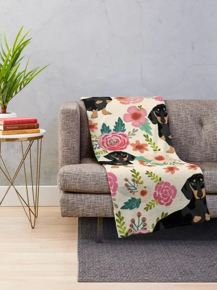 Dachshund Dogs and flowers Throw Blanket Travel Flannels manga Blankets