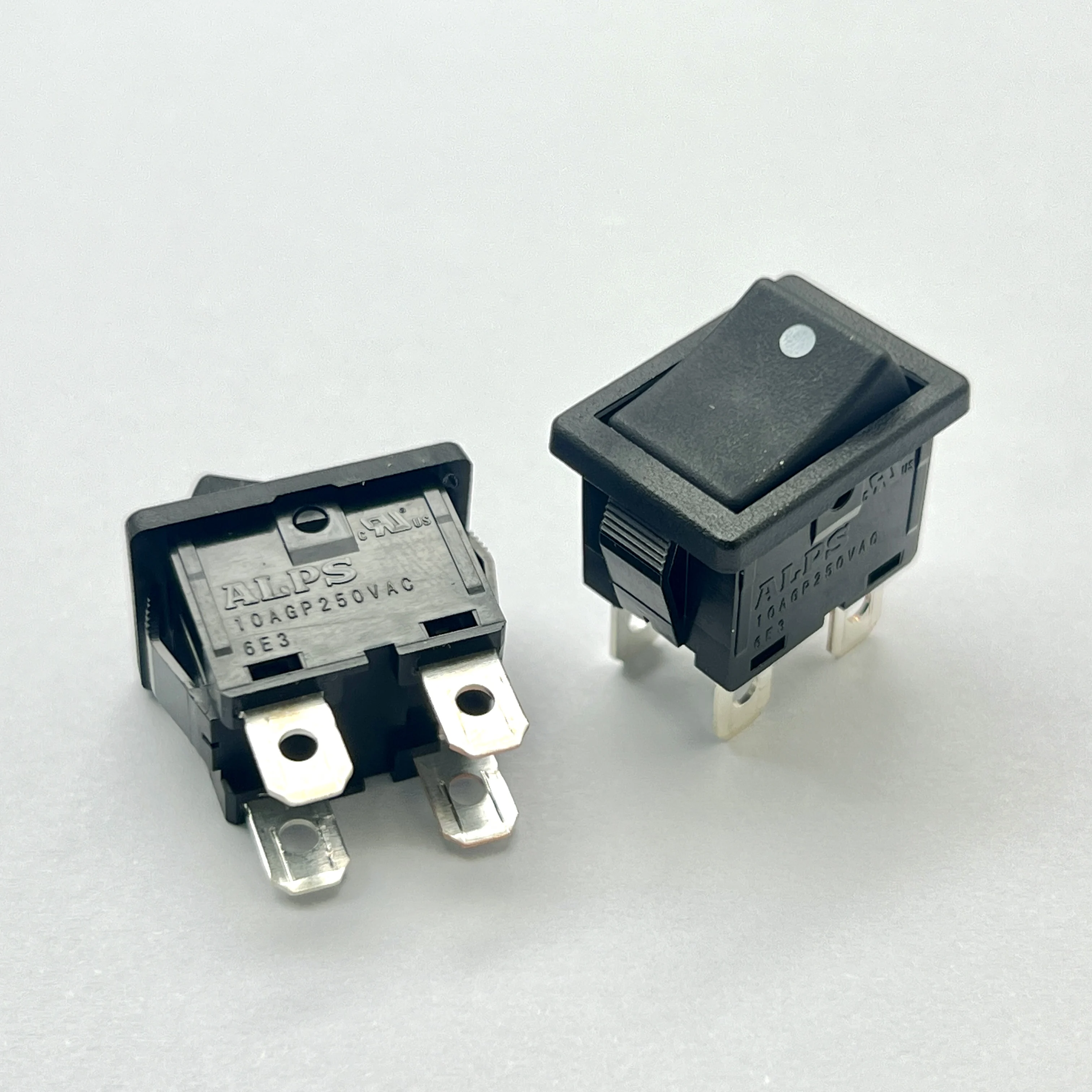 2 pieces of imported Japanese ALPS boat type switch SDDJE rocker switch 15 * 21 two pin two speed power switch 10A