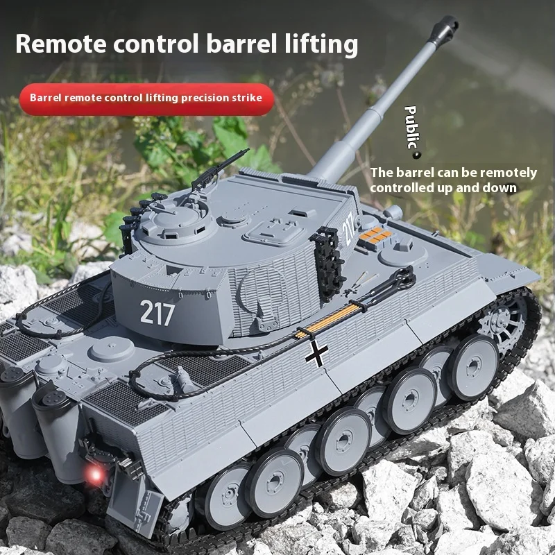 لعبة دبابة نمر RC 1/24 مع مسارات واقعية على طراز الحرب العالمية الثانية برج دوار تأثيرات الصوت والضوء أصدقاء الوالدين والطفل متعة المعركة