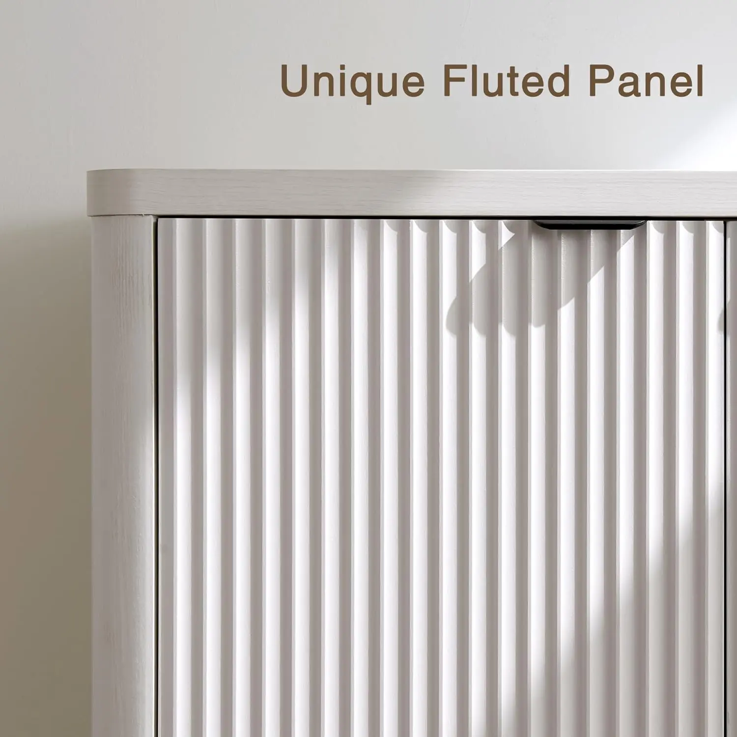 خزانة بوفيه جانبية كبيرة مع مساحة تخزين، طاولة وحدة تحكم بار القهوة ذات المزمر الحديث مقاس 65 بوصة مع أبواب وقابلة للتعديل